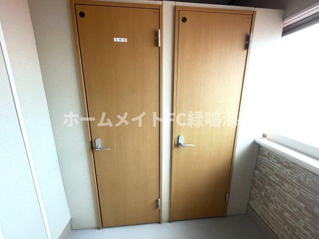 新島田橋ビルのトイレ|2階共用スペース