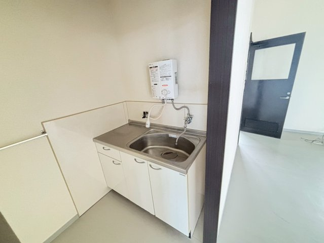 ACT2F建石川安城井杭山の駐車場