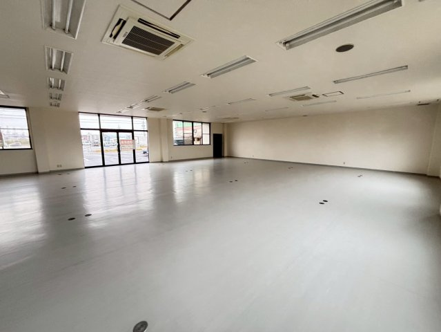 ACT2F建石川安城井杭山の駐車場