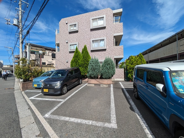 ジュネラス指田の駐車場|★敷地内駐車場★空車はご確認下さい★