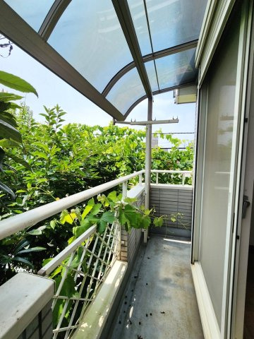 【バルコニー】