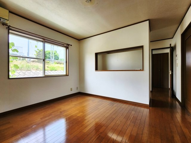 【居間・リビング】