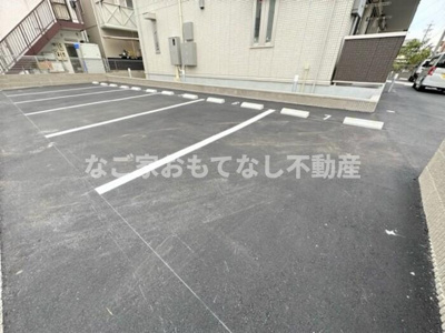【駐車場】 | ルミエール庄内通
