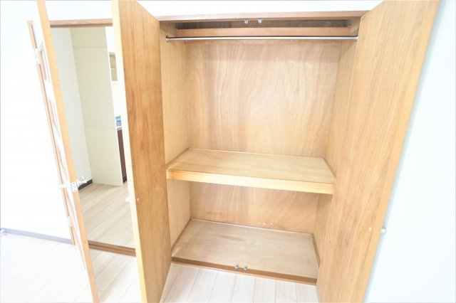 メゾン伊佐司の収納|ちょっとした収納スペースも充実しています