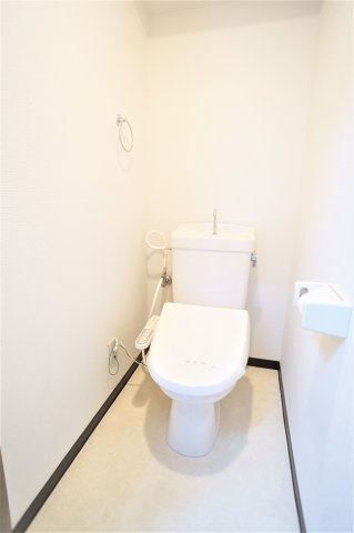 メゾン伊佐司のトイレ|コンパクトで使いやすいトイレです