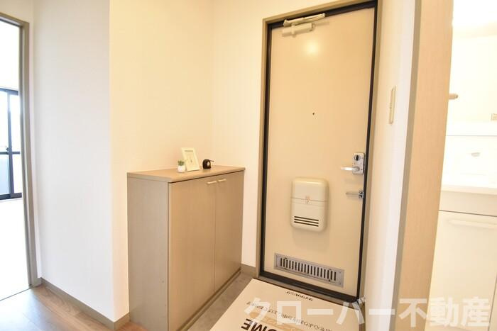 シャトレー西本Ⅱの玄関|玄関・シューズボックス