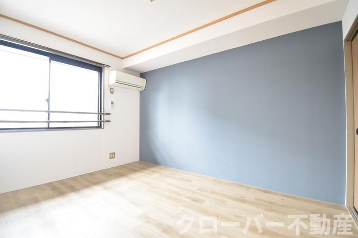 シャトレー西本Ⅱの内装|北洋室６帖