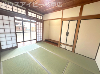 【和室】 | 大垣市菅野！リフォーム済み中古住宅！お車縦列2台！東赤坂駅徒歩4分！赤坂小学校まで13分！ | 大垣市菅野！リフォーム済み中古住宅！お車縦列2台！東赤坂駅徒歩4分！赤坂小学校まで13分！