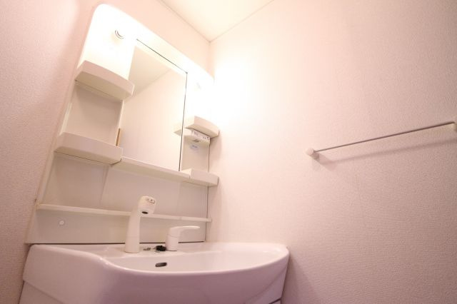 ガーデンヒルズ神戸西の洗面所