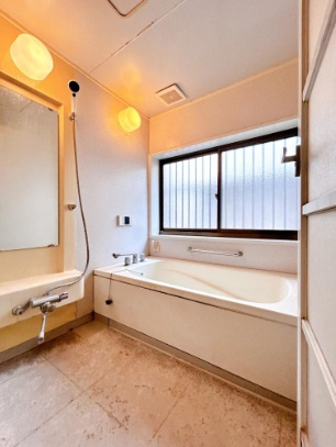 加古川市西神吉町岸の浴室