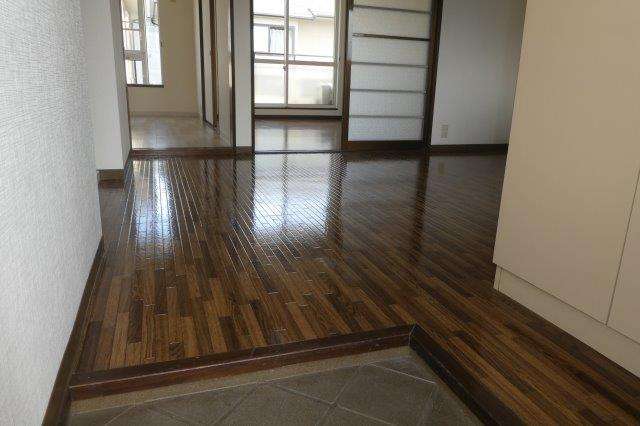 アンジェリーク福島の玄関