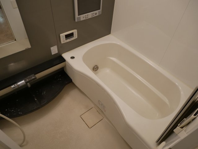【浴室】 | クローバー・プレミア昭和町