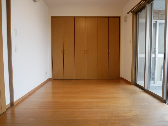 【寝室】 | クローバー・プレミア昭和町