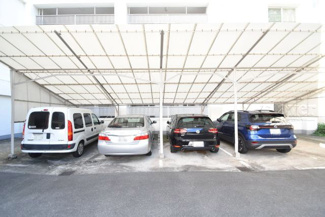 【駐車場】 | 自転車置き場。マンションの共用部にあたります。空きの有無や駐輪料金、各戸の台数制限などについては、改めてお問い合わせください。～即日のご見学可能～　お問合せはお気軽にどうぞ。