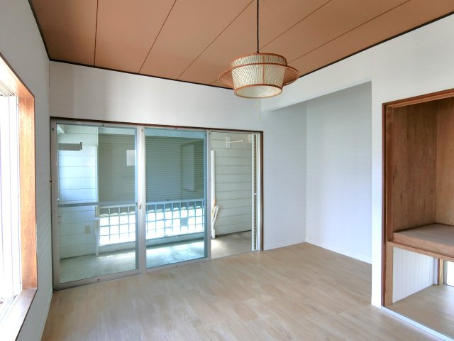 一宮町新地貸家の洋室