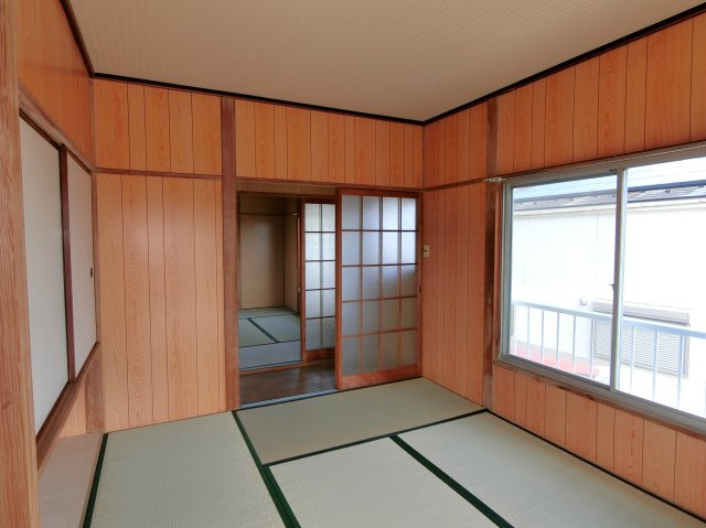 一宮町新地貸家の和室