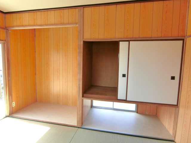 一宮町新地貸家の収納