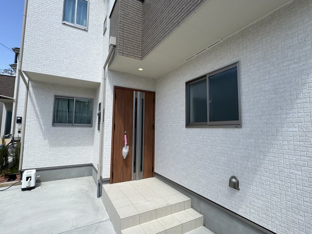 葛飾区西水元３丁目新築戸建【幸田小学校：5分】のエントランス|エントランス・玄関ポーチ