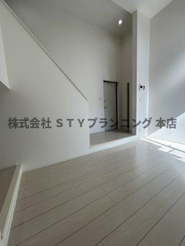 仲介手数料０円！フィオーレ鳴海の居間・リビング