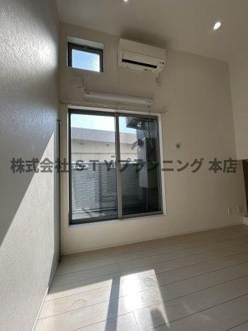 仲介手数料０円！フィオーレ鳴海の居間・リビング