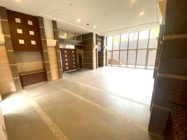 アンビシャスヒル船橋　のエントランス