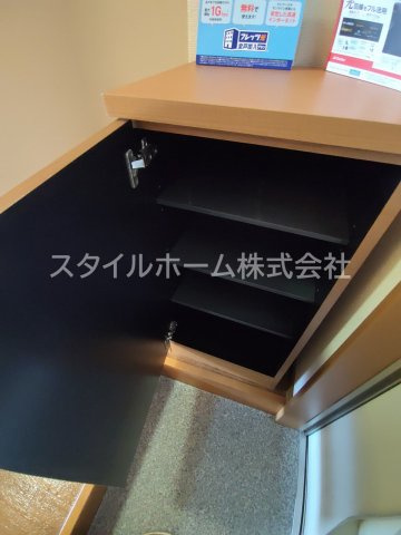 サンハイムエコの玄関|別部屋写真です。
