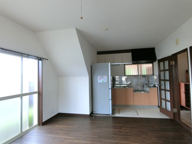 高師ハイツの居間・リビング