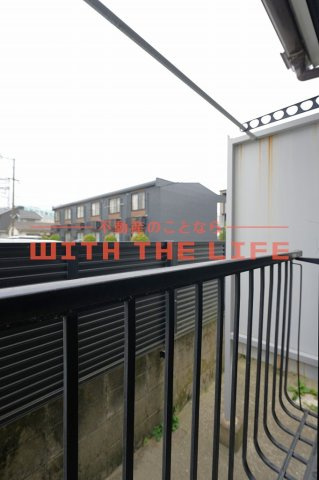 サンロードスI【キャッシュバック対象物件】のバルコニー|お洗濯にも便利なバルコニー付き