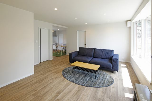 【居間・リビング】 | 北見市川東２２番地１３　中古売家