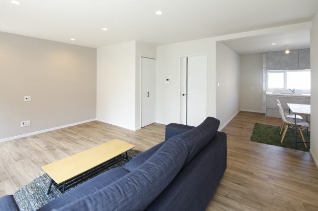 【居間・リビング】 | 北見市川東２２番地１３　中古売家