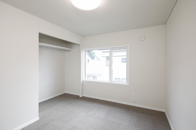 【洋室】 | 北見市川東２２番地１３　中古売家 | ２階６帖洋室