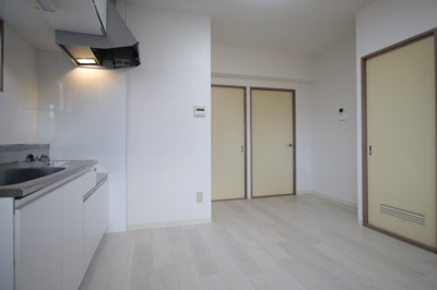 【居間・リビング】 | サンハイツ千葉