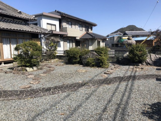 【庭】
