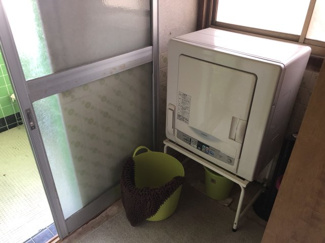 【洗面所】