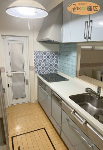 加古川市平岡町土山　中古戸建のキッチン