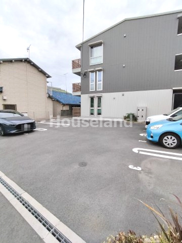 D-room桑ノ木の駐車場