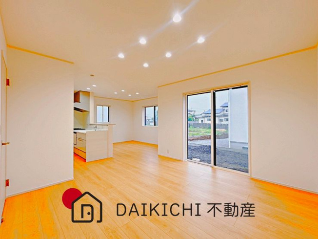 【居間・リビング】 | 羽生市加羽ケ崎　新築戸建　全11区画　10号棟