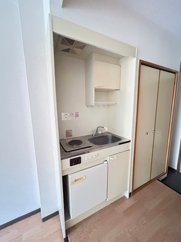 ロイヤルコート山本通