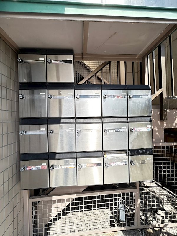 ロイヤルコート山本通の外観