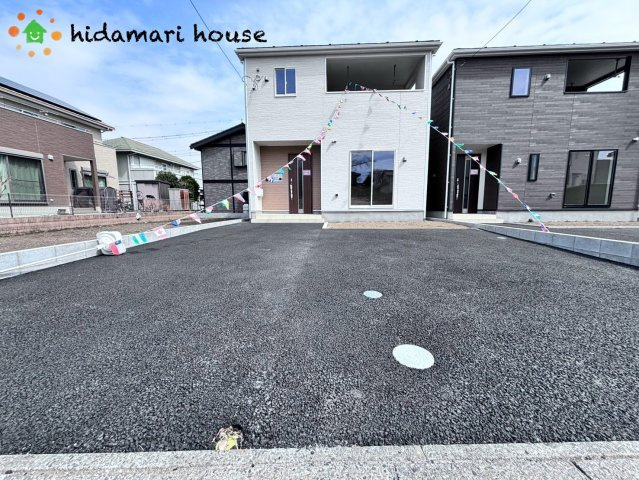 北本市石戸　第1　新築戸建　クレイドルガーデン02の駐車場