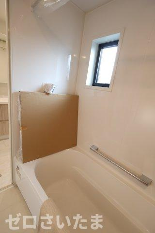 《仲介手数料無料》浦和区大東１丁目39-5新築一戸建てジオヴィスタの浴室|撮影日 2025年9月8日 16:00 晴れ