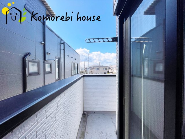 さいたま市見沼区東大宮1丁目　中古一戸建て 02のバルコニー|バルコニー付きです