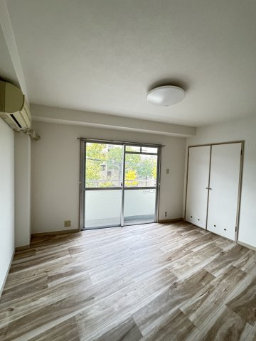 ヒルズ六甲の寝室