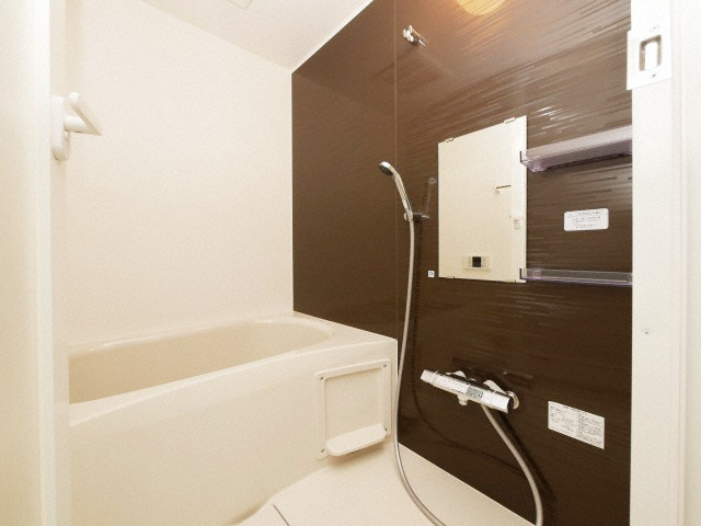 Warm天下茶屋の浴室