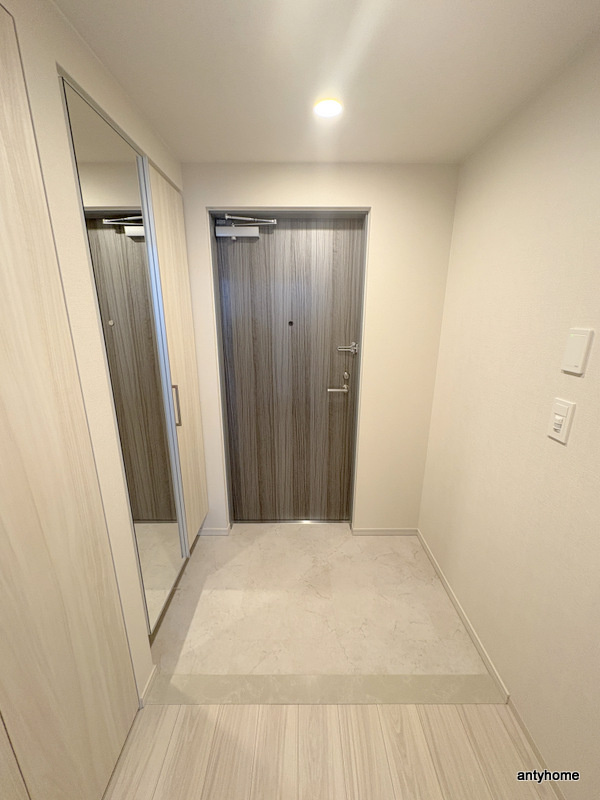 アーバネックス天満橋Front　仲介手数料無料の玄関