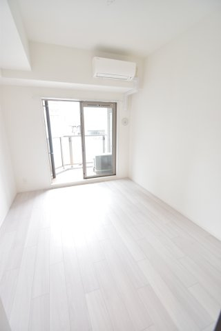 大阪市都島区東野田町１丁目の賃貸マンションの居間・リビング