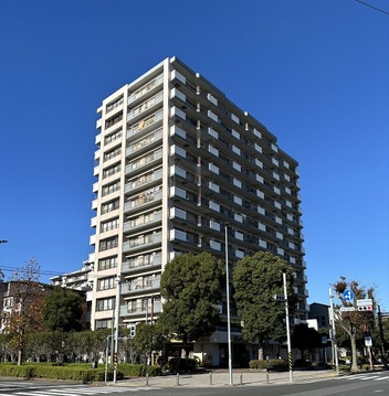 セソール川崎京町ハイライズセカンドピア　（川崎区京町2丁目）の外観|外観です　 セソール川崎京町ハイライズセカンドピア　JR京浜東北線「川崎」駅バス利用13分　3LDK　管理体制良好　オートロック　主寝室にはウォークインクロゼット　センターインで無駄のない間取りです