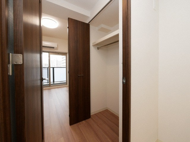 プレサンスOSAKA DOMECITYスクエアの収納