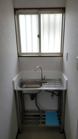 ホワイトコートの洗面所