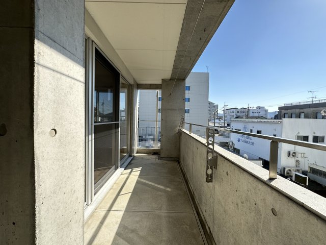 ア・ラコント　北棟のバルコニー